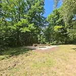 公寓 Au Calme Dans Avec Piscine