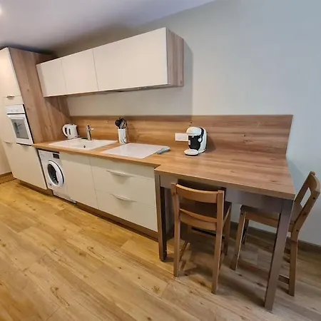 Au Calme Dans Avec Piscine Apartmán *
