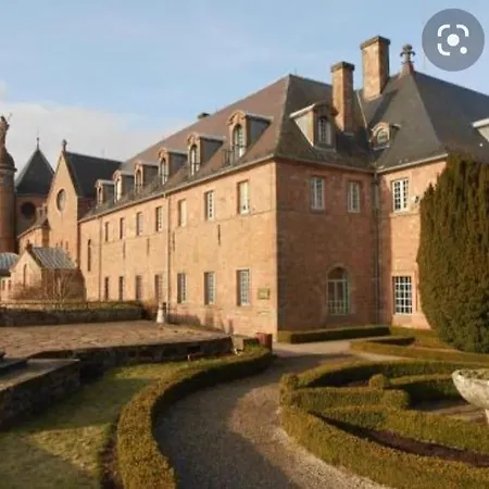 Apartment Au Calme Dans Avec Piscine